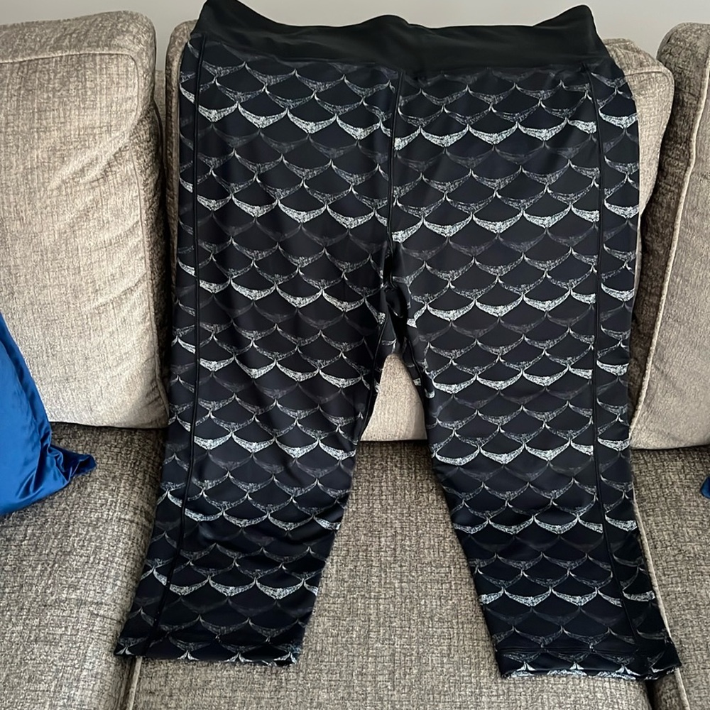 NWOT Vineyard Vines Cropped Leggings size XL - Picture 1 of 4